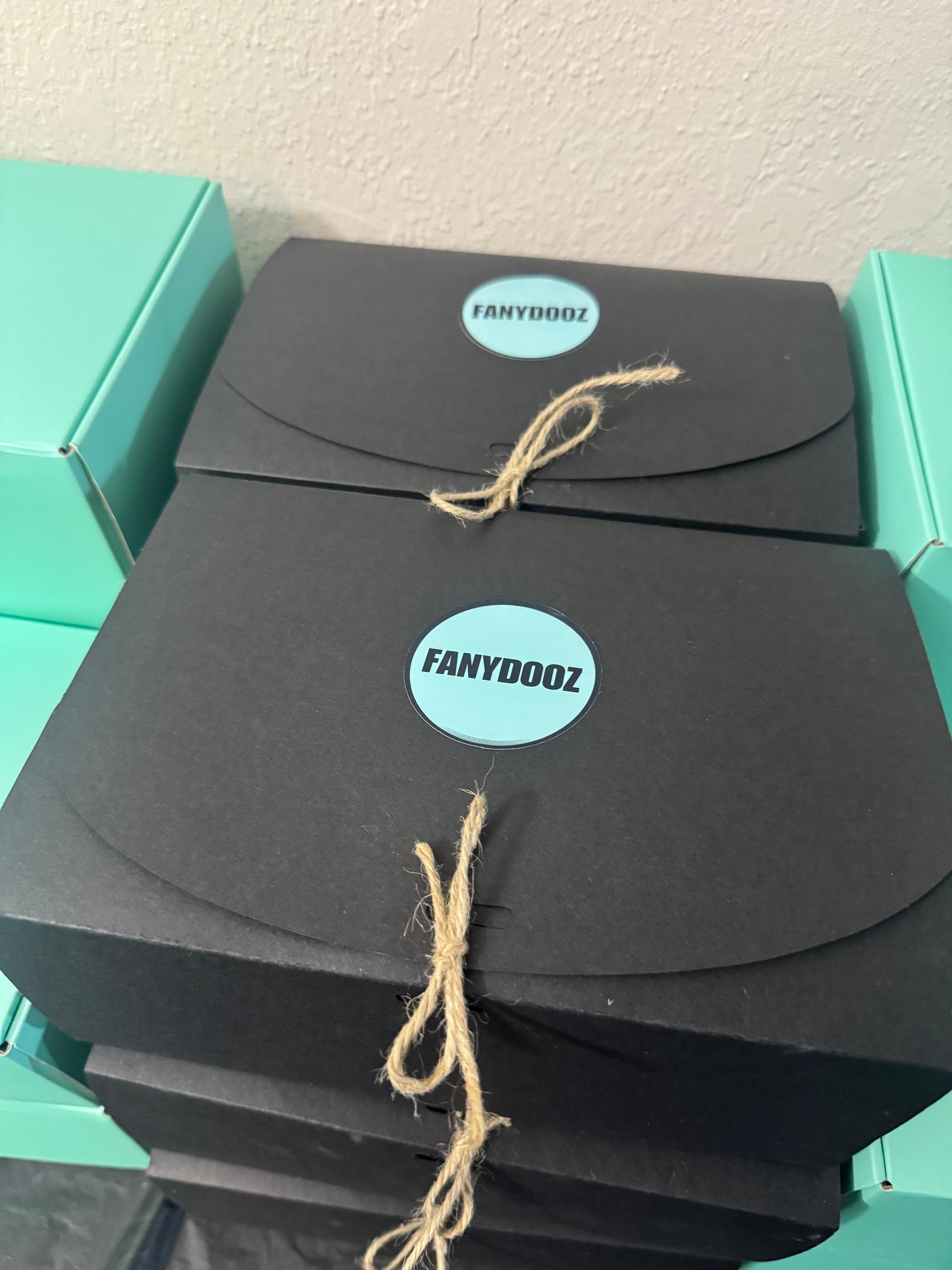 Fanydooz Snack Box
